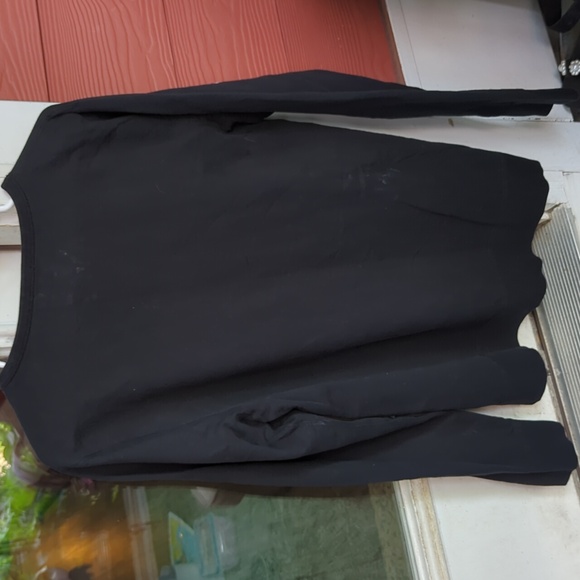 Flint & Tinder black crewneck - Picture 5 of 8